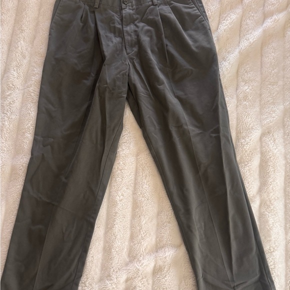 Dockers Men's Charcoal Chinos - Picture 1 of 6